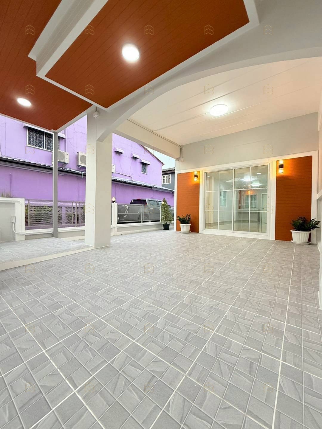 ขายทาวน์เฮาส์ 2 ชั้น หมู่บ้านนันทิชา 3/8 ทำเลบ้านกล้วย-ไทรน้อย หลังมุมพื้นที่กว้าง ตกแต่งใหม่พร้อมอยู่ - Image 5