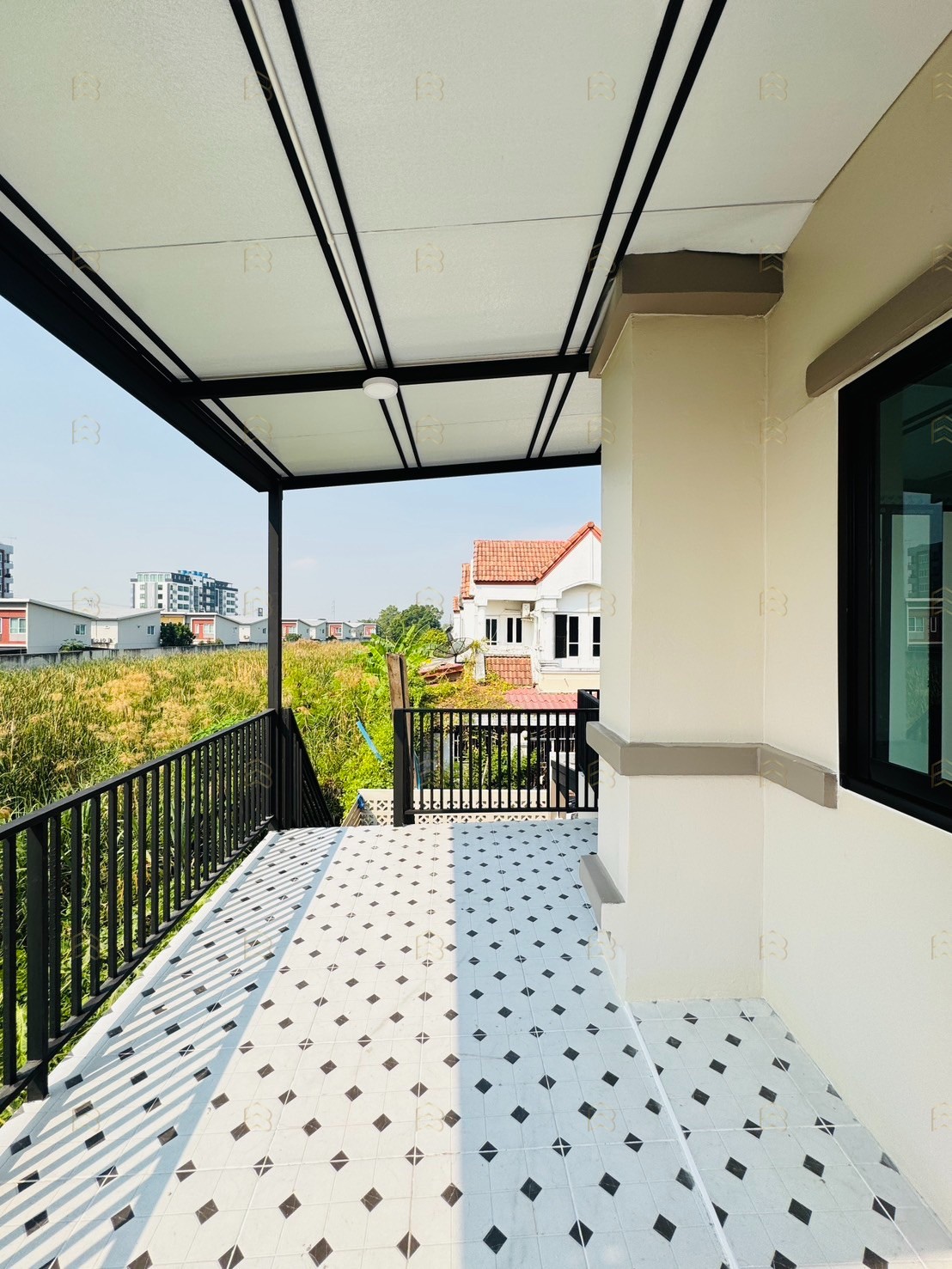 ขายทาวน์เฮ้าส์ 2 ชั้น หมู่บ้านเจ้าพระยา 9 ทำเลศักยภาพใกล้วัดสวนแก้ว หลังริมในส่วนตัวพร้อมระเบียงชมวิวด้านข้าง - Image 5