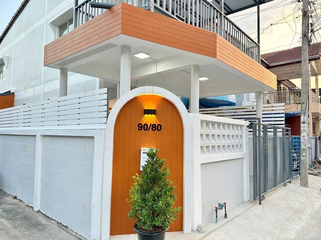 ขายทาวน์เฮ้าส์ 2 ชั้น หมู่บ้านกานต์มณี บางบัวทอง หลังมุมพื้นที่กว้าง ทำเลดีหน้าตลาดสดและต้นสายรถเมล์ - Image 4