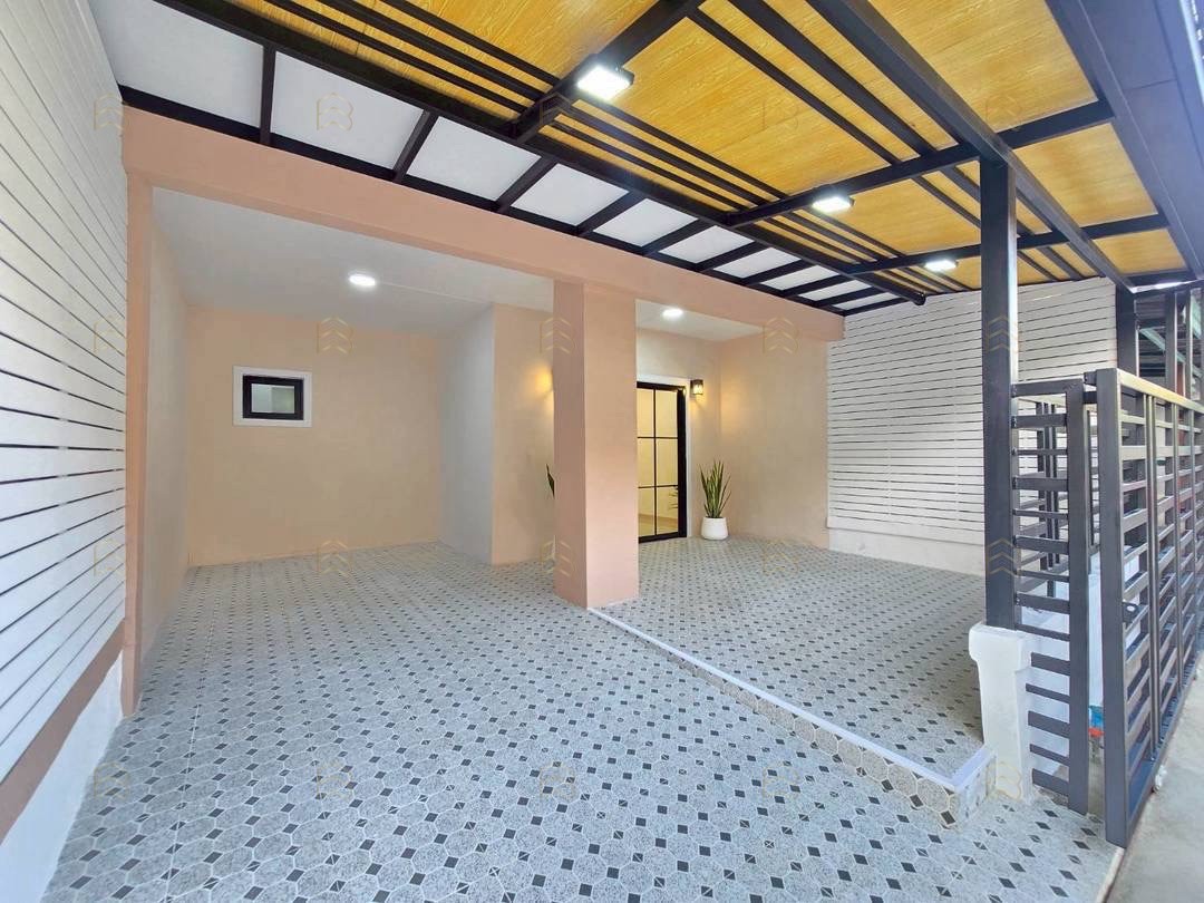 ขายทาวน์เฮาส์ 2 ชั้น หมู่บ้านพฤกษา 3 ถนนวัดลาดปลาดุก-บางบัวทอง ตกแต่งใหม่พร้อมอยู่ พื้นที่กว้าง 28 ตร.ว. - Image 3