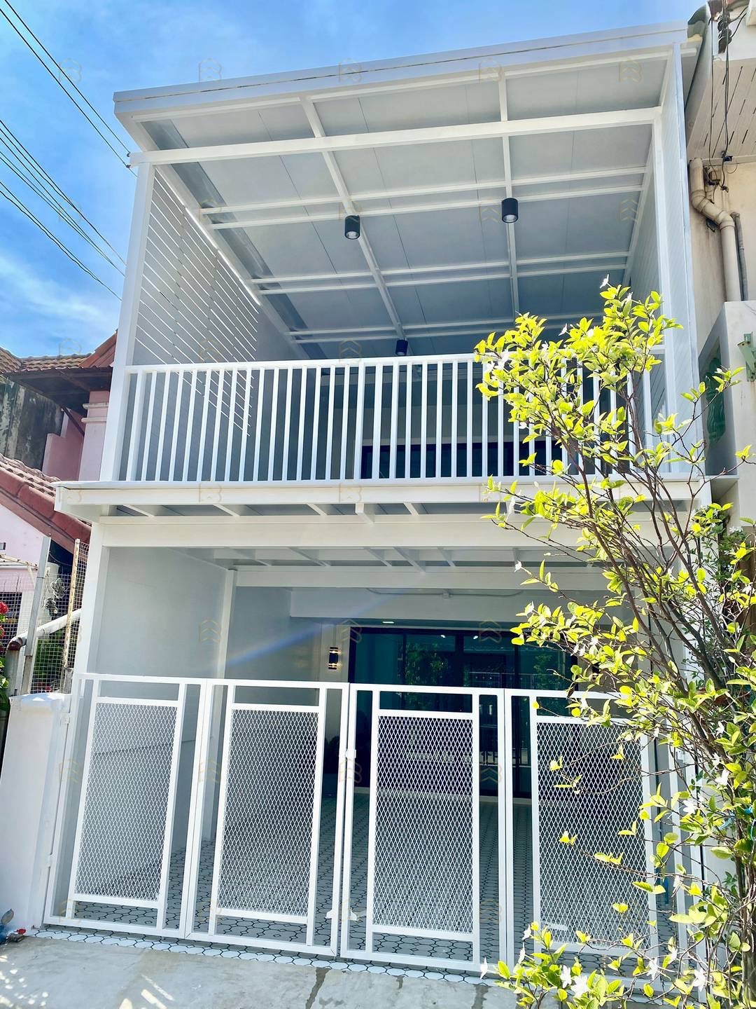 ขายทาวน์เฮ้าส์ 2 ชั้น หมู่บ้านบัวหลวง ทำเลศักยภาพสนามบินน้ำ ใกล้กระทรวงพาณิชย์และกองสลาก ตกแต่งใหม่พร้อมอยู่ - Image 2