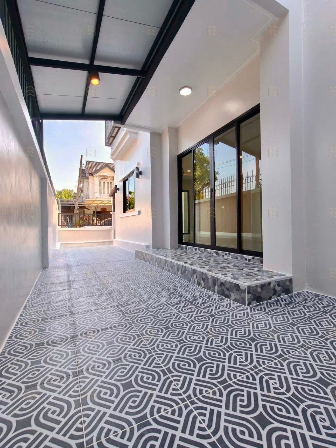 ขายทาวน์เฮาส์อักษรา บางบัวทอง หลังมุม 32 ตร.ว. ใกล้ MRT แยกบางพลู แต่งใหม่ ฟรีโอน - Image 5